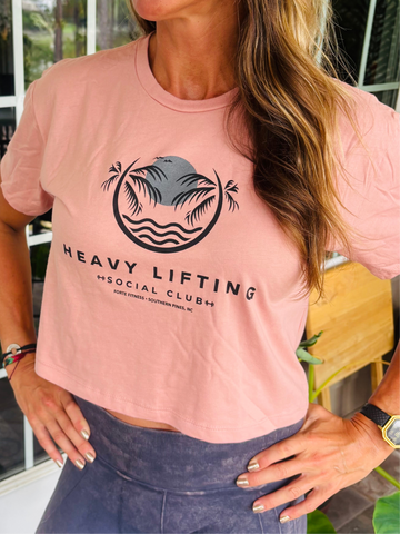 HEAVY LIFTING 25' CROP T-SHIRT: Desert Pink