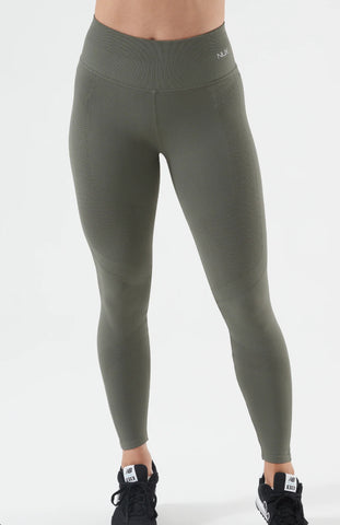 NUX One by One Evergreen Legging